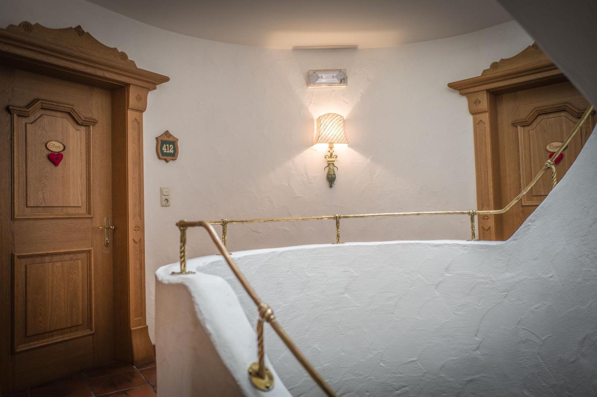 Haus Garden Bed & Breakfast Елмау Екстериор снимка
