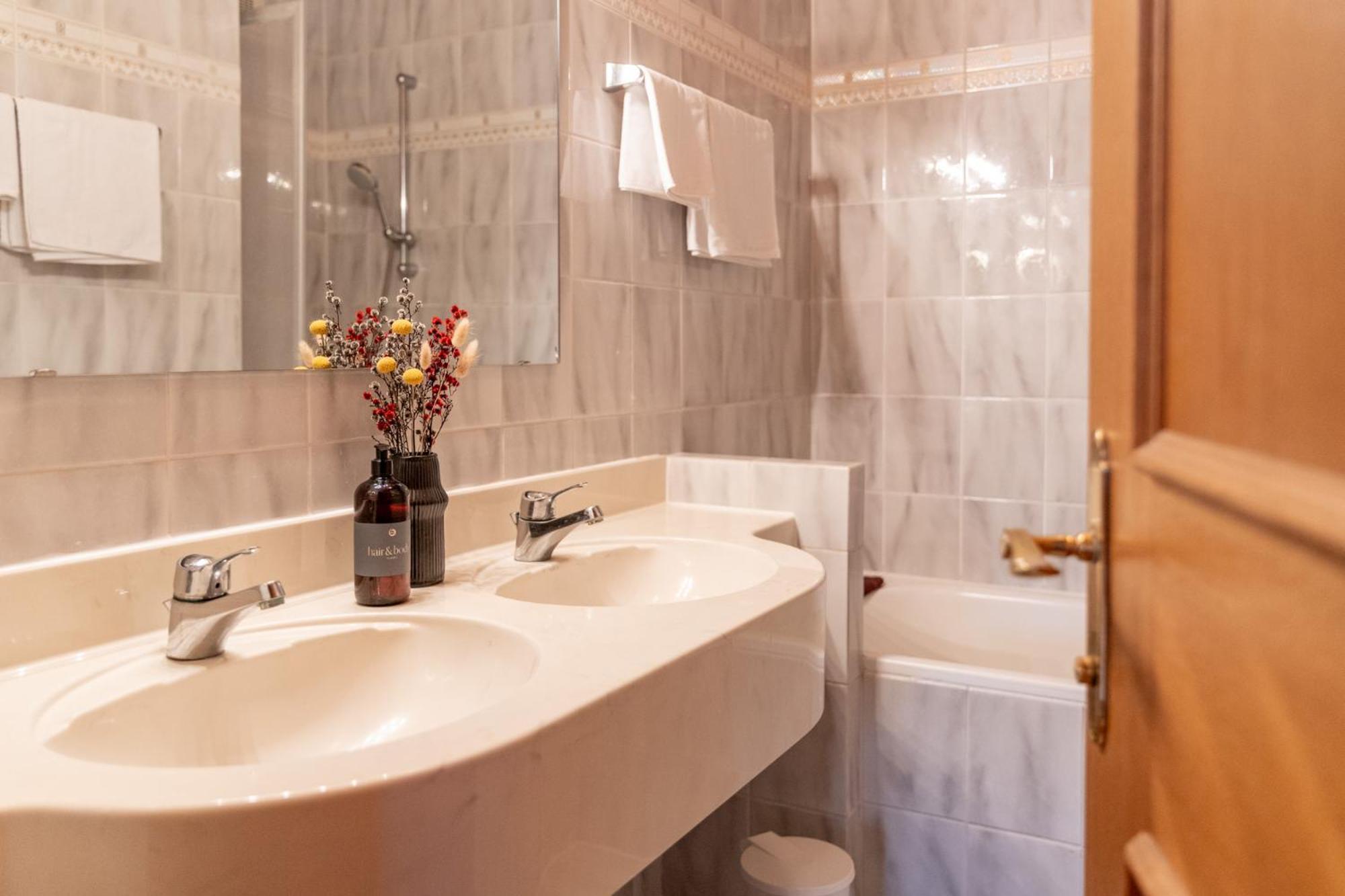 Haus Garden Bed & Breakfast Елмау Екстериор снимка